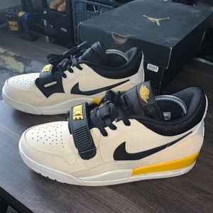 Air Jordan Legacy 312 Low | Men’s 8.5 US